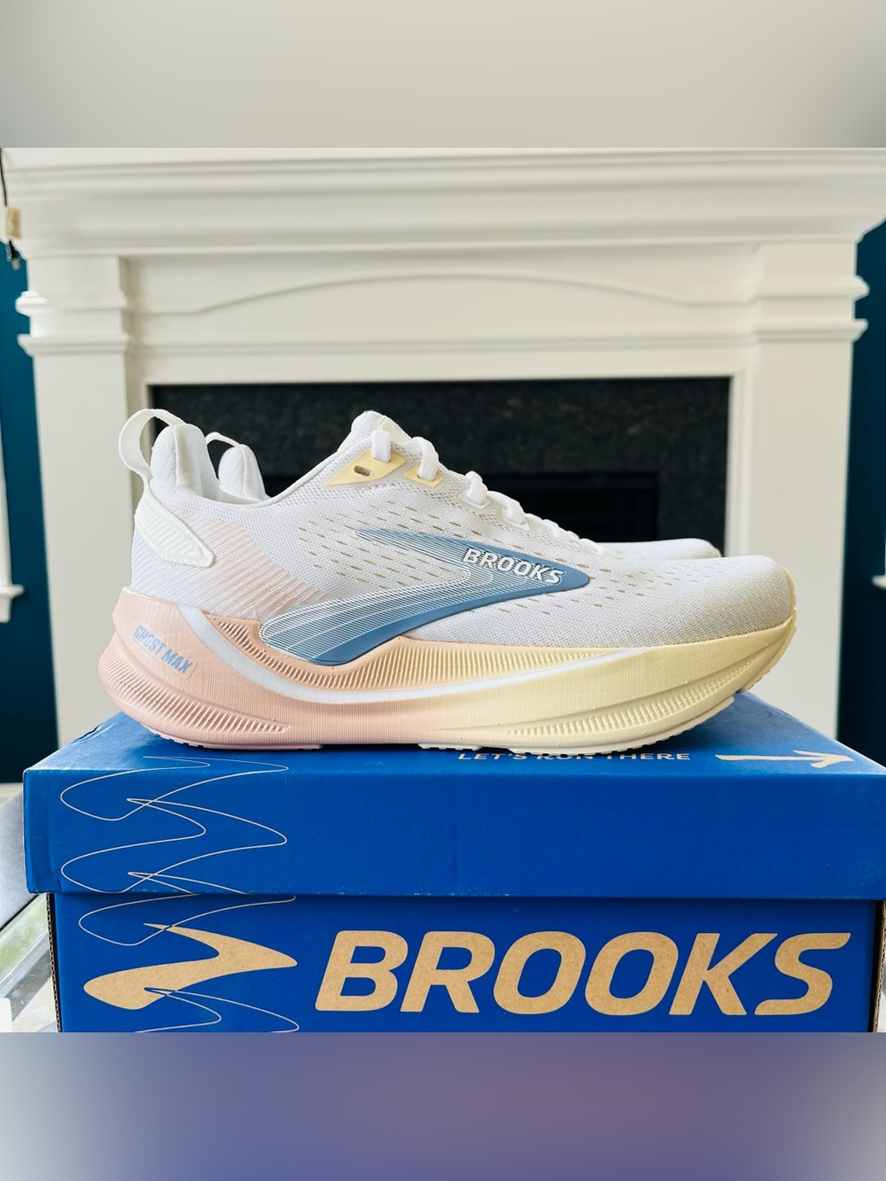 Brooks Ghost Max 4 Women's Running Shoes White/Rose/Rutabaga 120485-1B-173